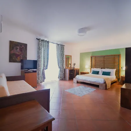 Kalamarina Guest house